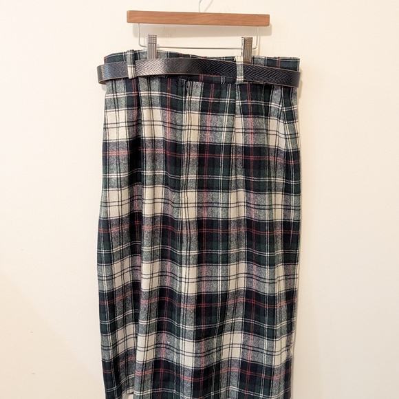 TR Bentley Vintage Navy Plaid Pleated Midi Wool Blend Women's Skirt with Belt 10 - Picture 4 of 9